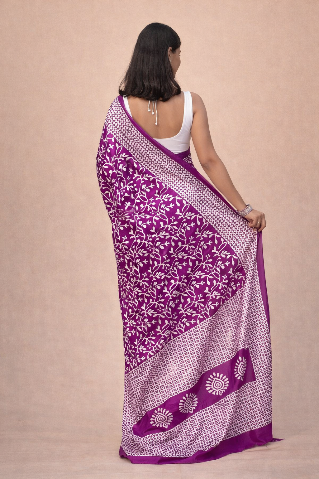 Art Chiffon Printed Saree in Purple with White Floral Design