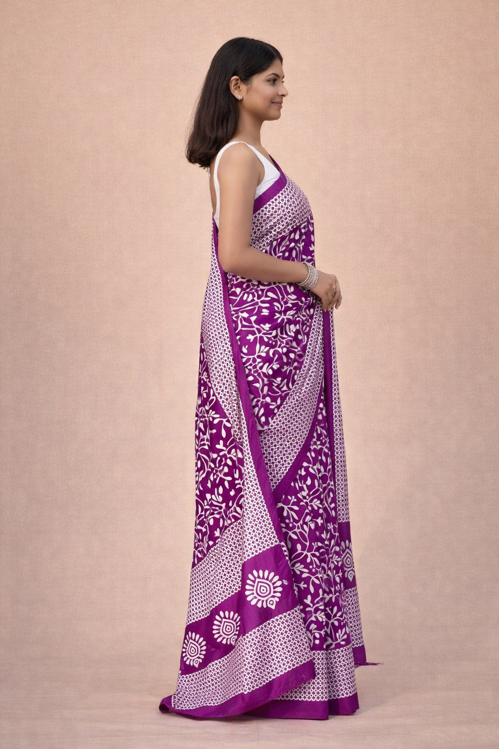 Art Chiffon Printed Saree in Purple with White Floral Design