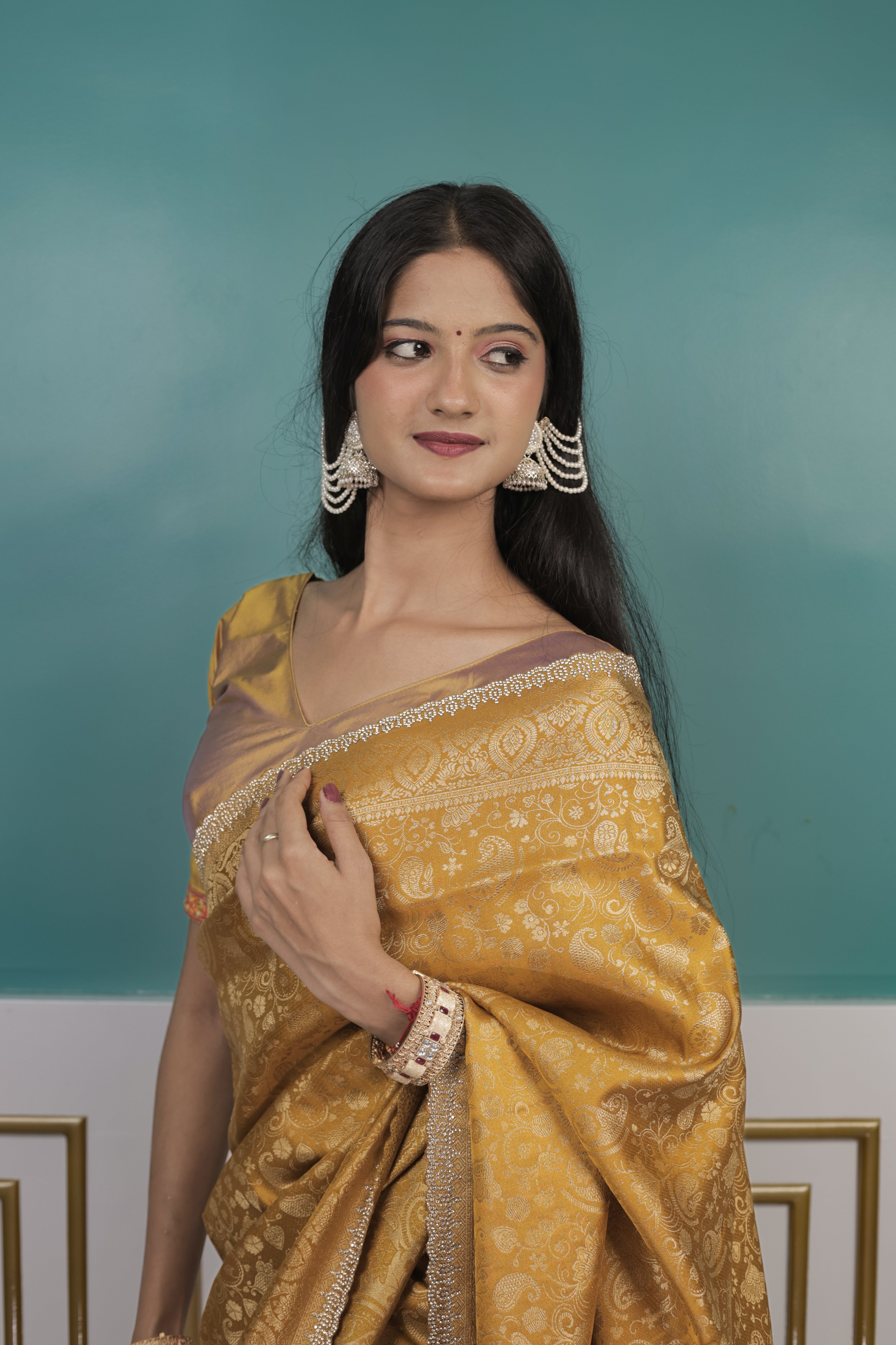 Golden Silk Saree with Jacquard Workroduct