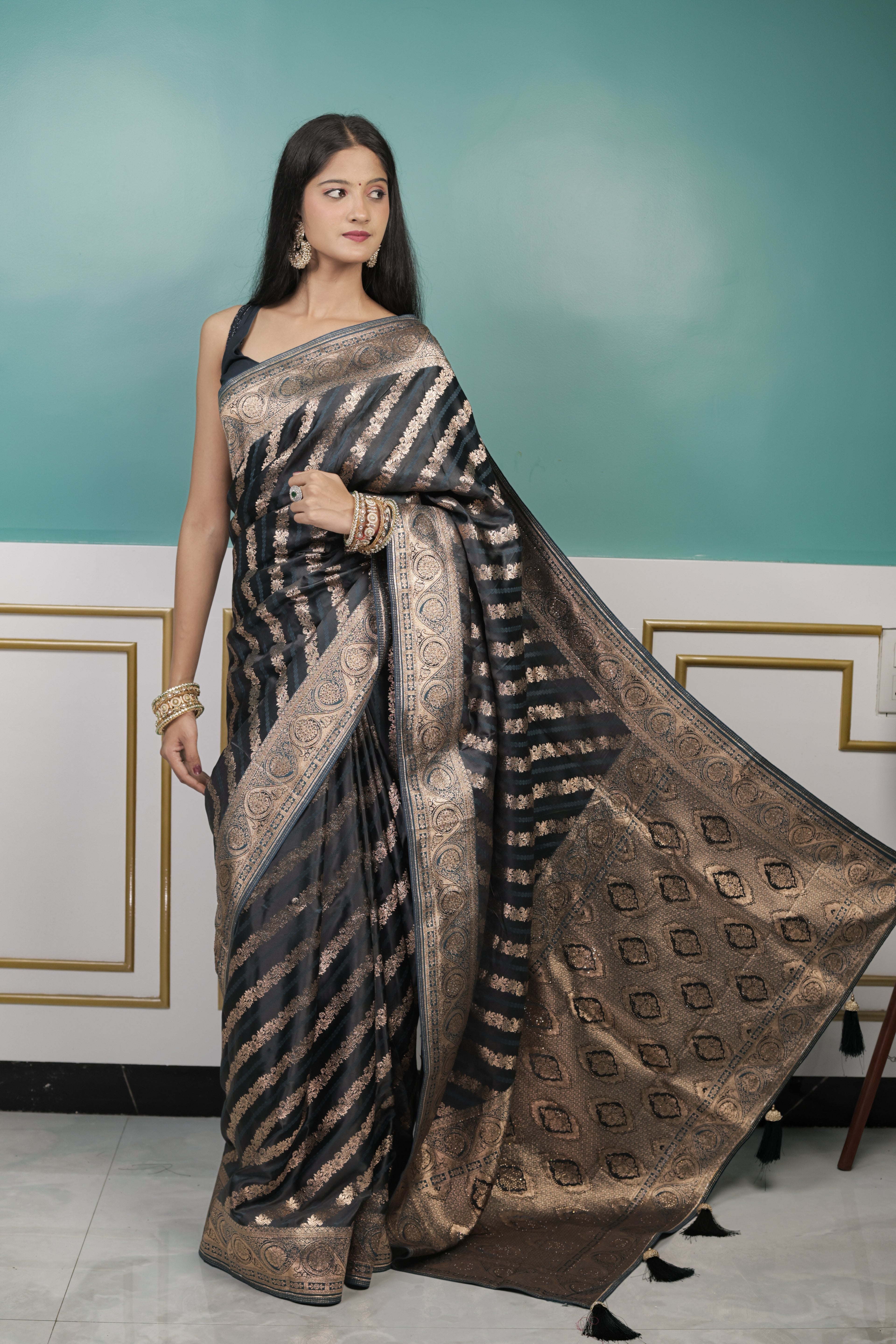 Rama Green Silk Saree with Rich Zari Border & Pallu