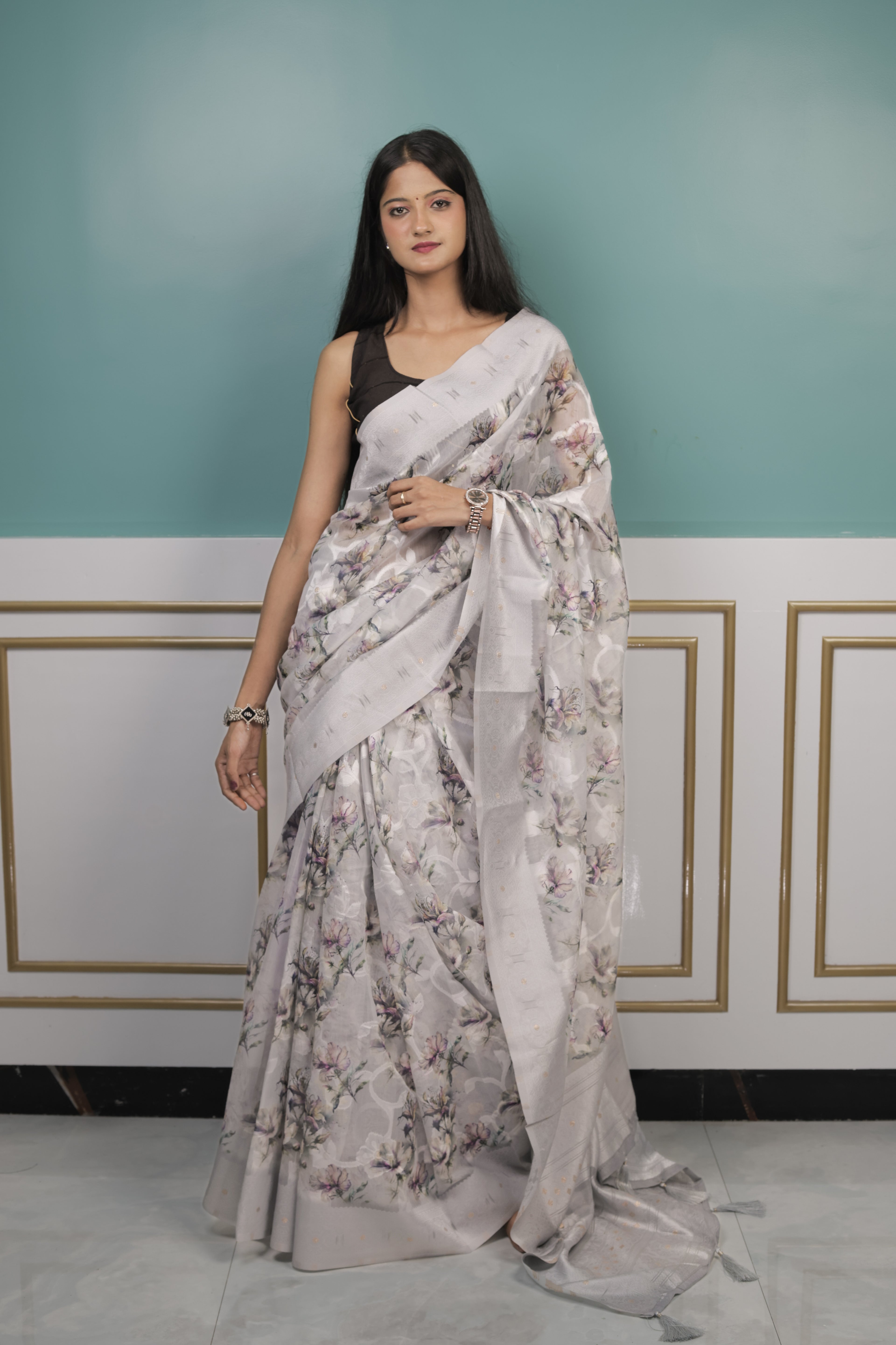 Floral print with elegant woven detailing